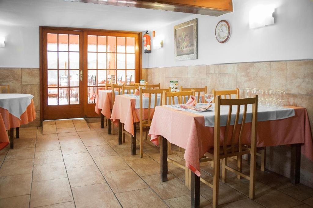 Hostal Montserrat Tona Rum bild